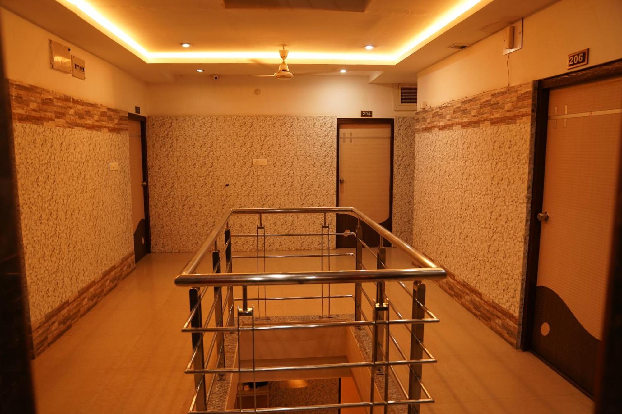 Hotel Omni Plaza Džódhpur Exteriér fotografie