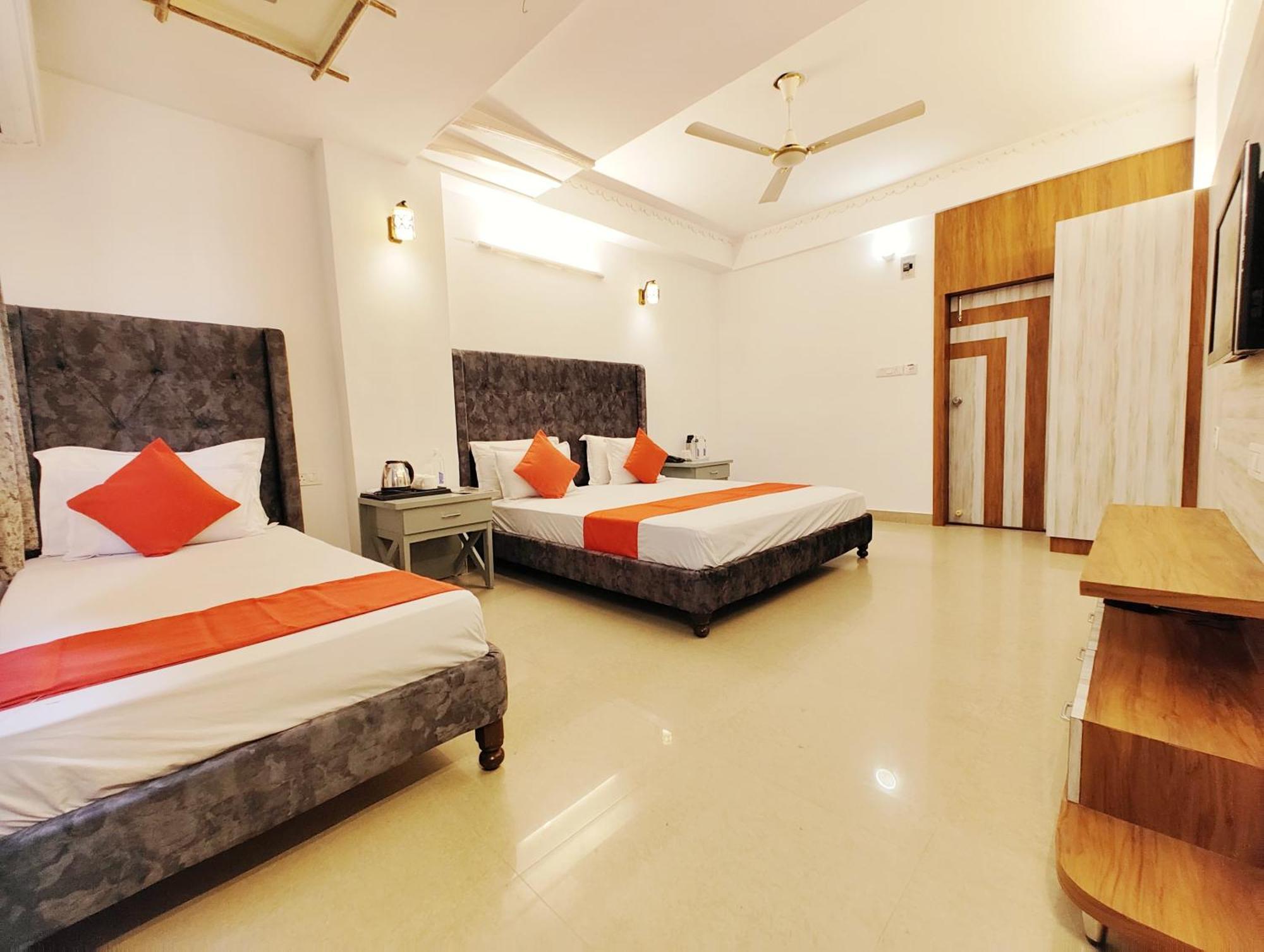 Hotel Omni Plaza Džódhpur Exteriér fotografie