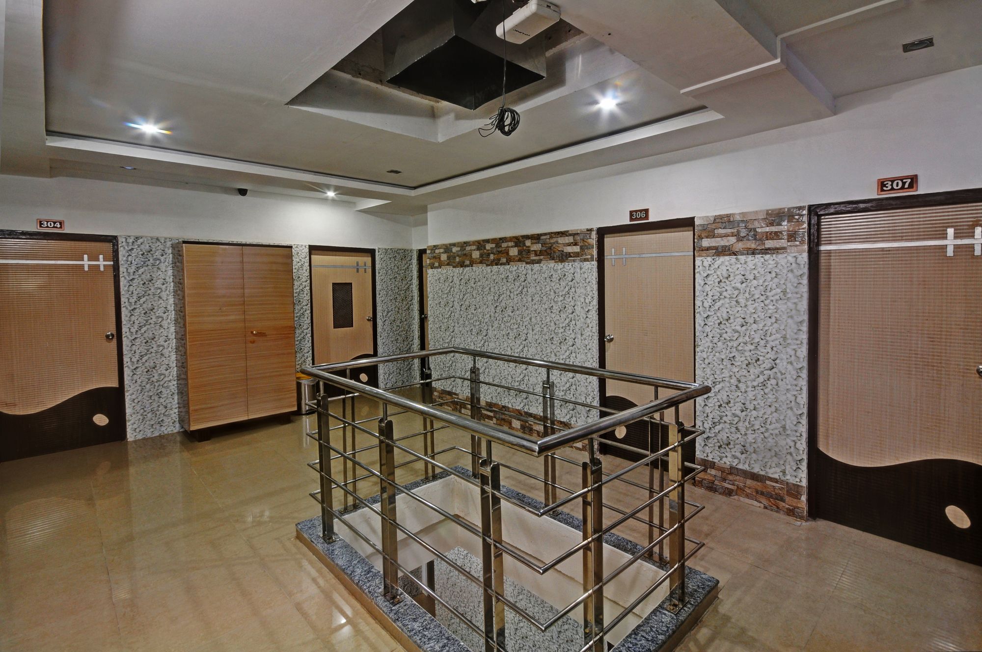 Hotel Omni Plaza Džódhpur Exteriér fotografie